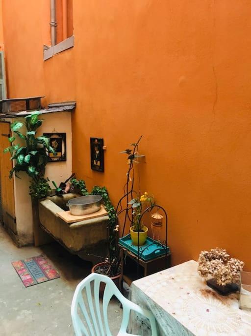 Loft D Artistes Avec Patio Au Port De Nizza Esterno foto